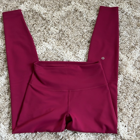 Lululemon Wonder Train High Rise Tight 28” - Picture 7 of 8